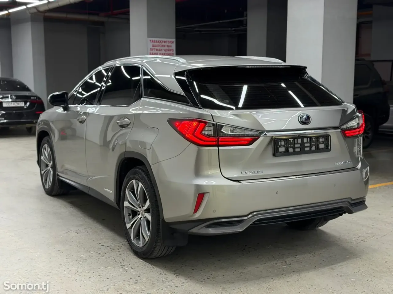Lexus RX series 2017 · 3.5 AT