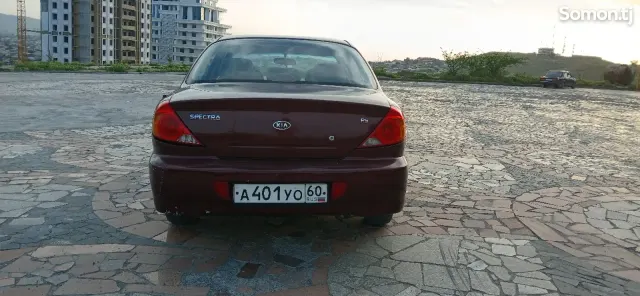 Kia Spectra 2007 · 1.6 MT
