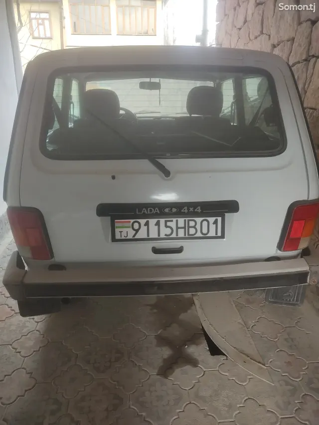 Lada (ВАЗ) Нива 2008 · 1.7 MT