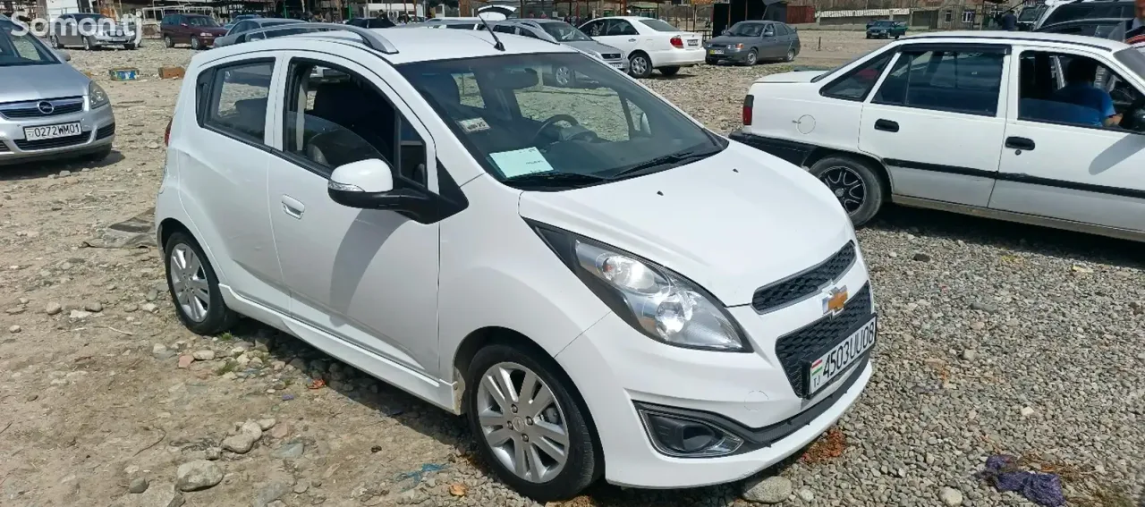 Chevrolet Spark 2015 · 1.3 AT