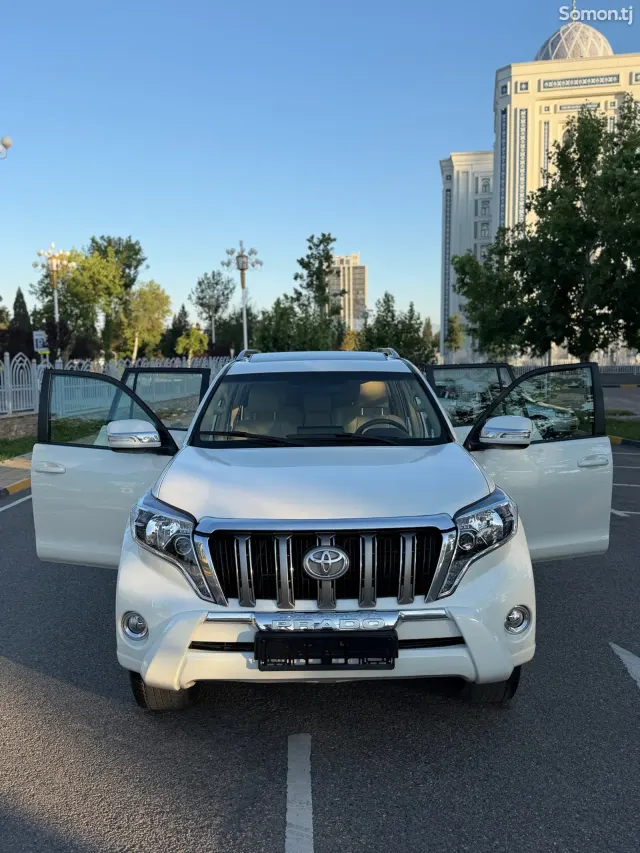 Toyota Land Cruiser Prado 2016 · 4.0 AT