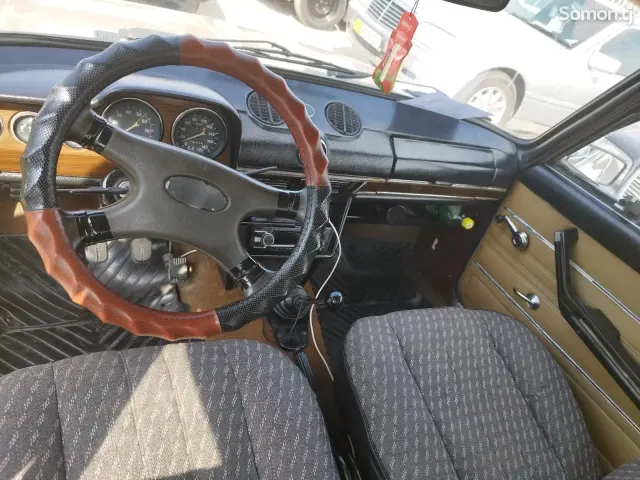 Lada (ВАЗ) 2106 1986 · 1.6 MT