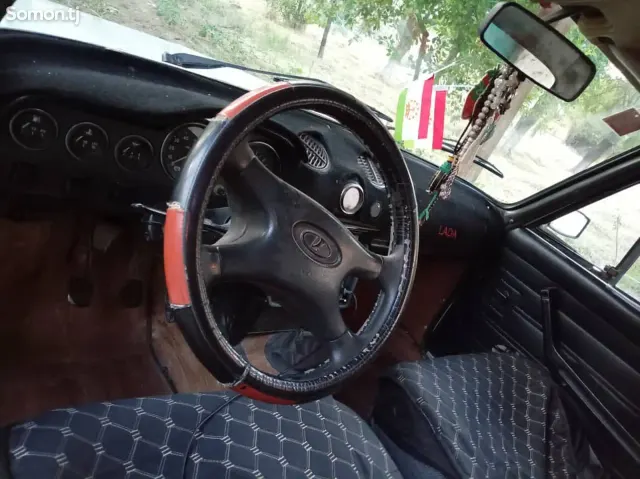 Lada (ВАЗ) 2106 1997 · 1.1 MT
