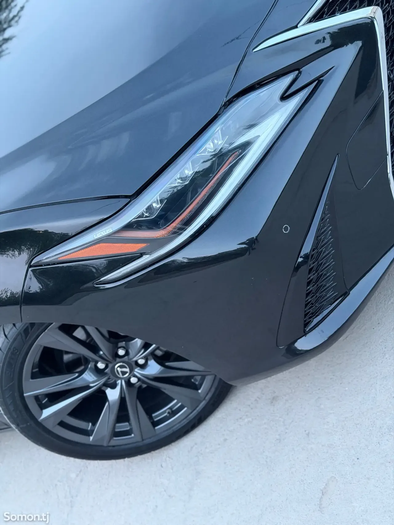 Lexus ES series 2020 · 2.5 AT