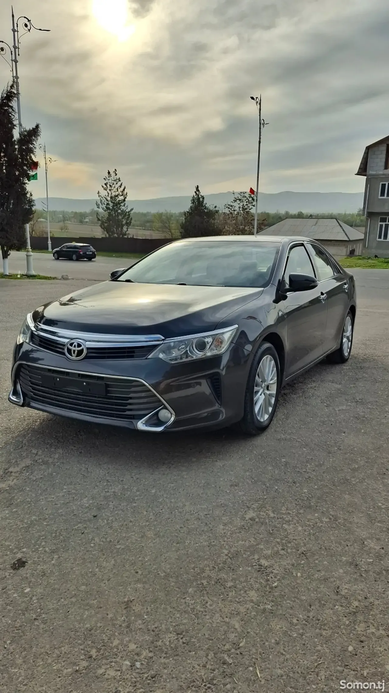 Toyota Camry 2016 · 2.5 AT