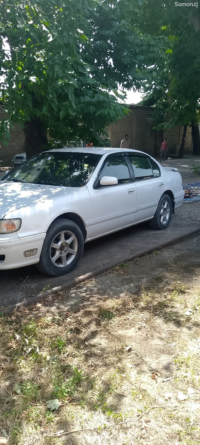 Nissan Cefiro 1998 · 2.0 AT