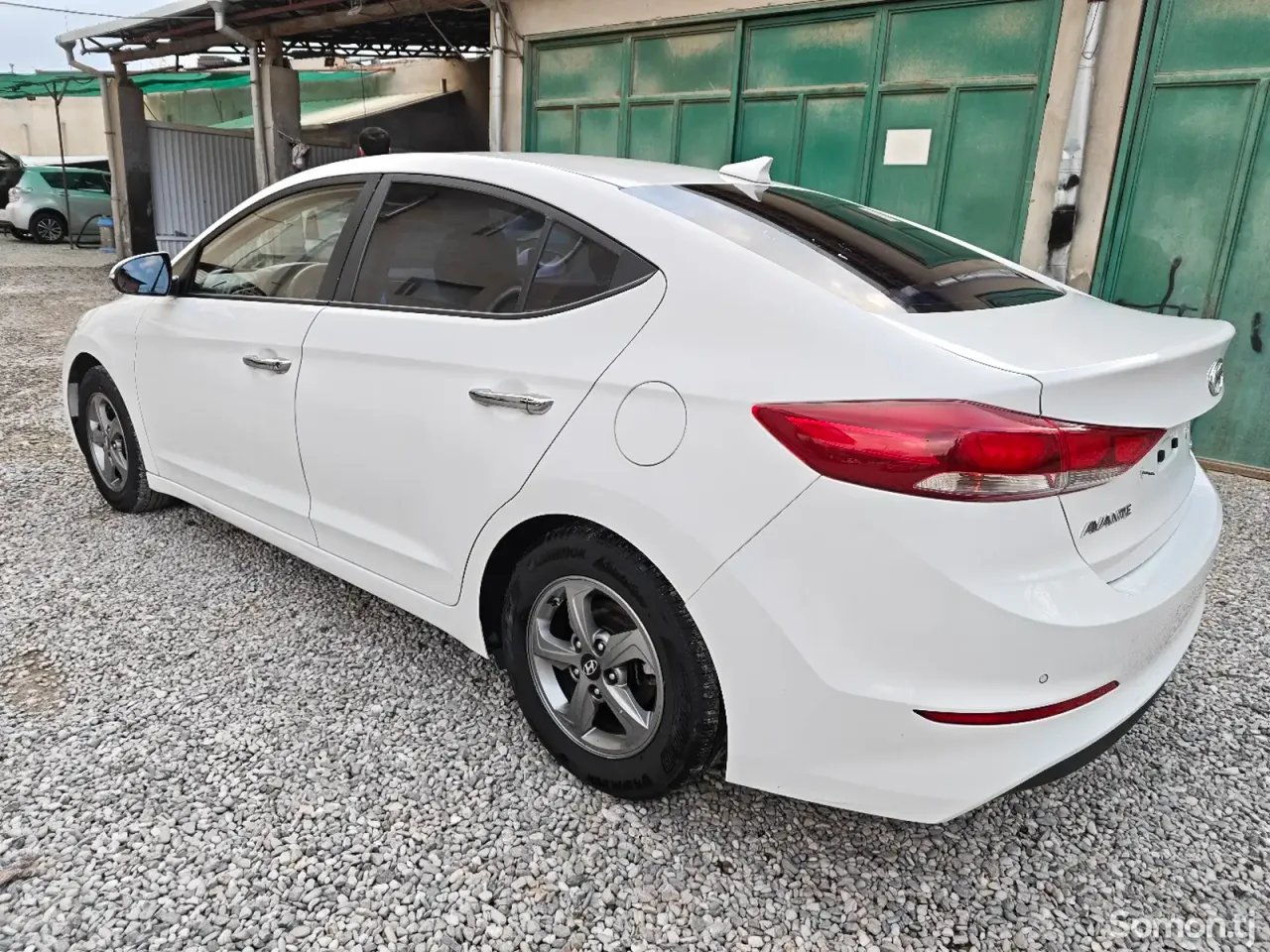 Hyundai Avante 2016 · 1.6 AT