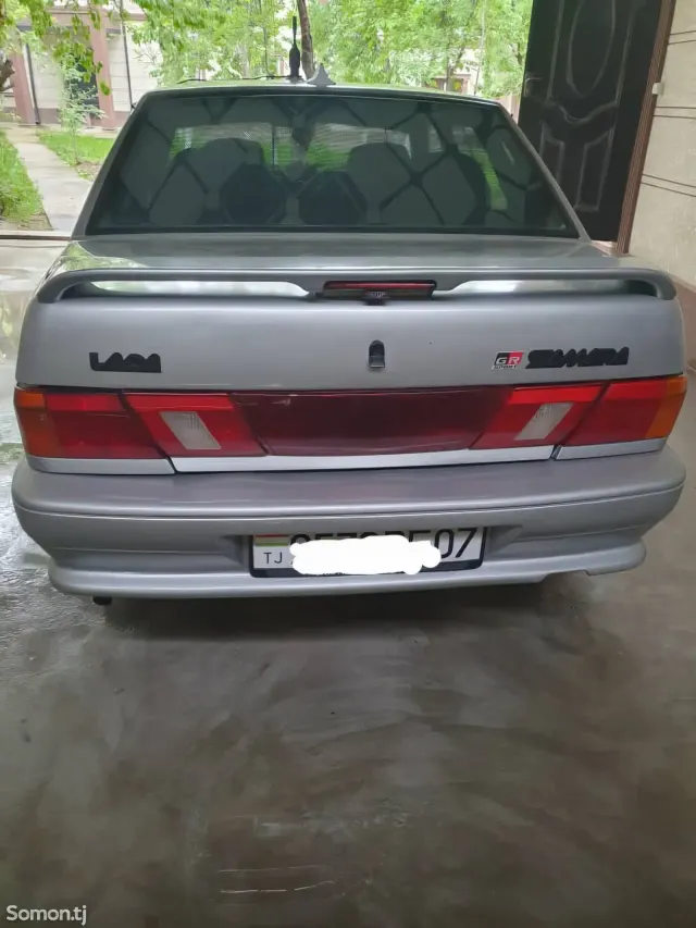 Lada (ВАЗ) 2115 2005 · 1.6 MT
