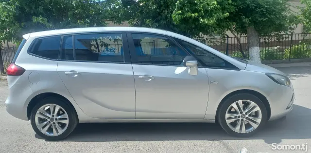 Opel Zafira 2014 · 2.0 AT