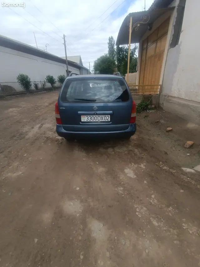 Opel Astra G 1999 · 1.8 MT