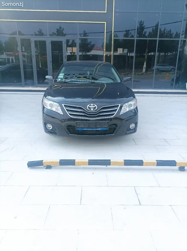 Toyota Camry 2011 · 2.5 AT