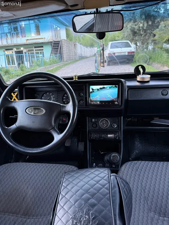 Lada (ВАЗ) 2107 2005 · 1.6 MT
