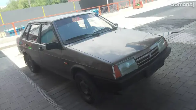 Lada (ВАЗ) 2109 1995 · 1.6 MT
