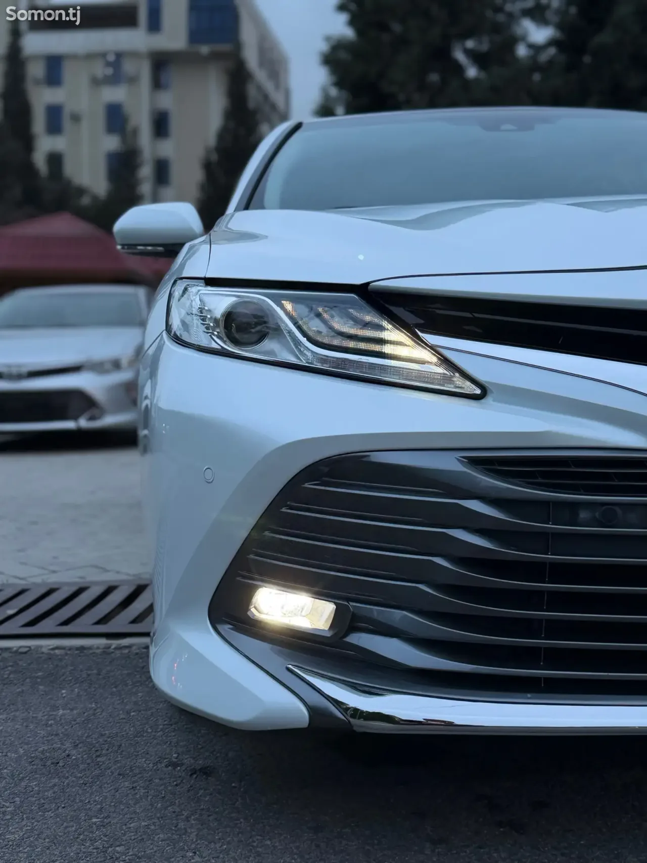 Toyota Camry 2018 · 2.5 AT