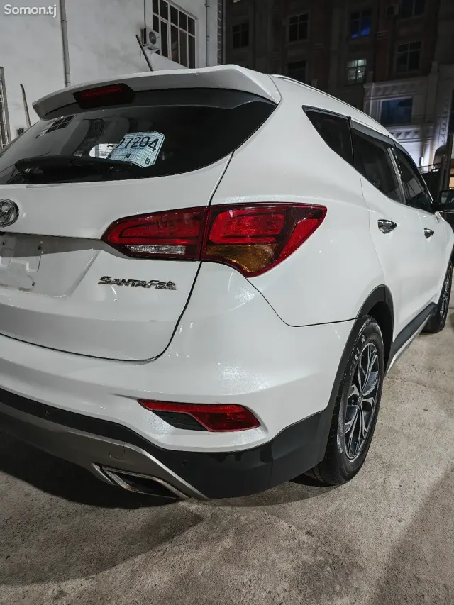 Hyundai Santa Fe 2017 · 2.4 AT