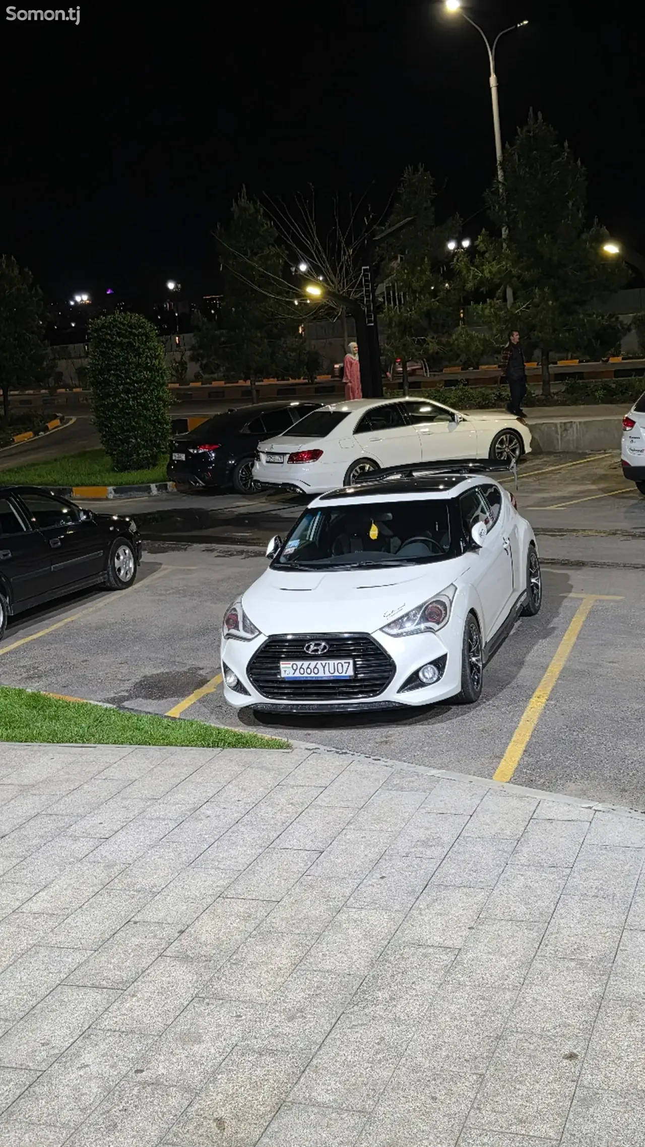 Hyundai Veloster 2015 · 1.6 AT