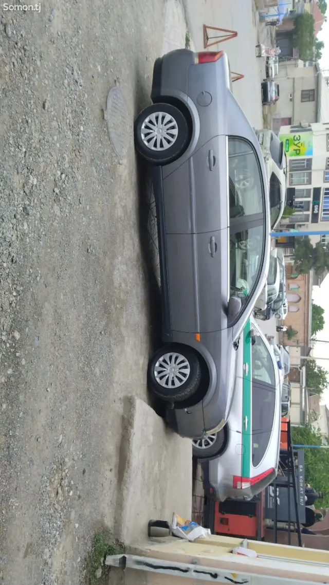 Opel Vectra C 2002 · 2.2 MT