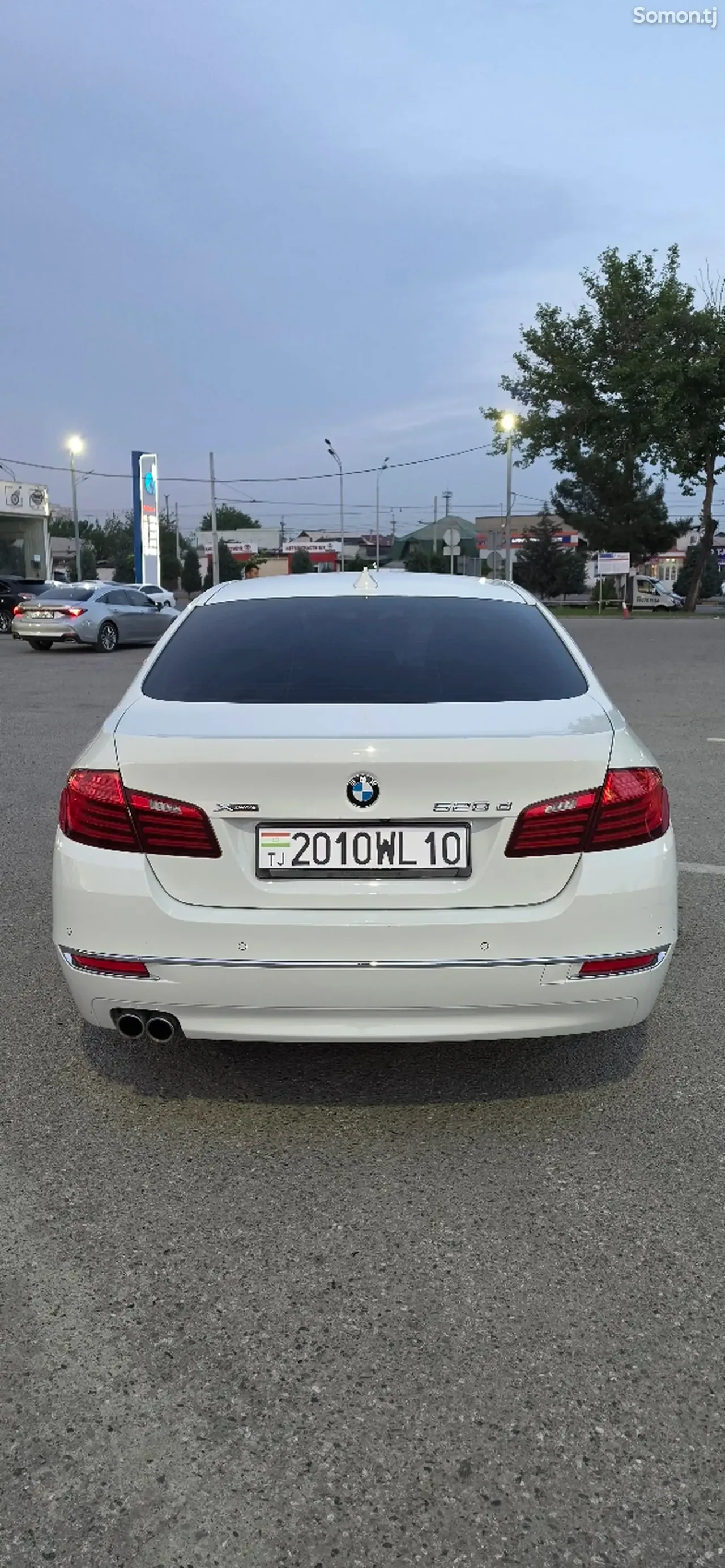 BMW 5 series 2015 · 2.0 AT