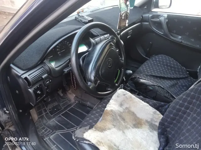 Opel Astra F 1994 · 1.6 MT