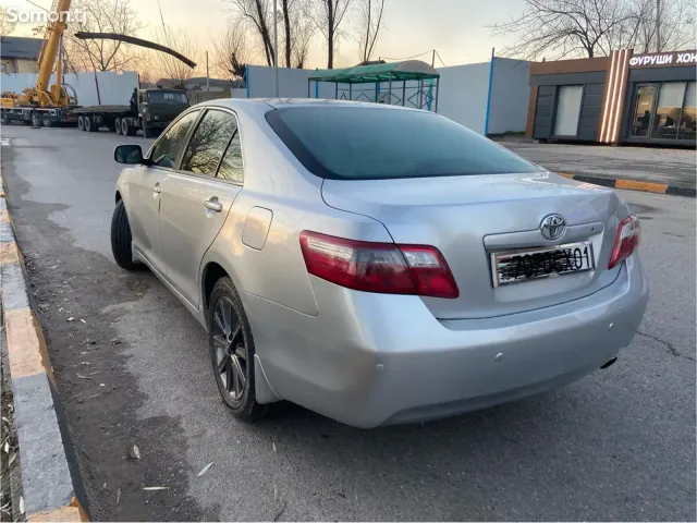 Toyota Camry 2008 · 2.4 AT