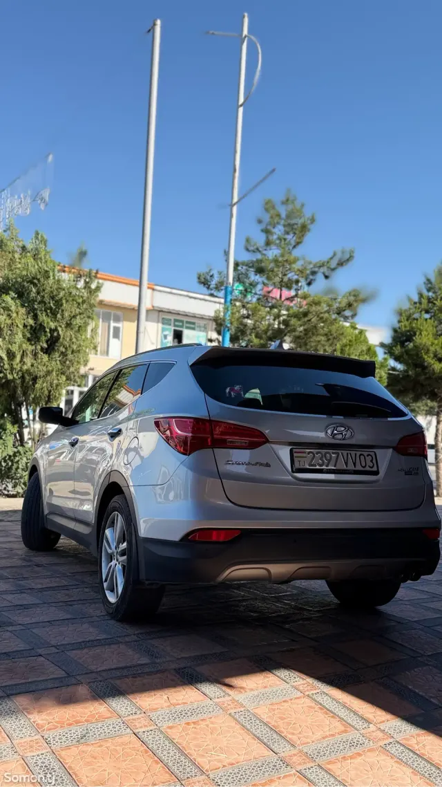 Hyundai Santa Fe 2016 · 2.0 AT