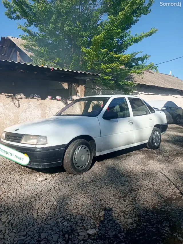 Opel Vectra A 1991 · 1.6 MT