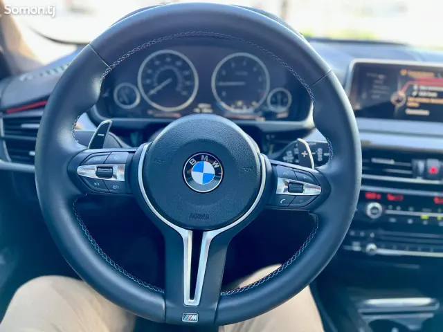 BMW X5 2016 · 3.0 AT