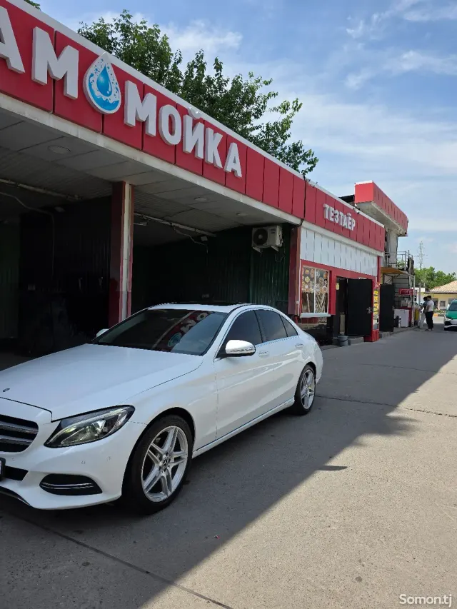 Mercedes-Benz C class 2015 · 2.2 AT
