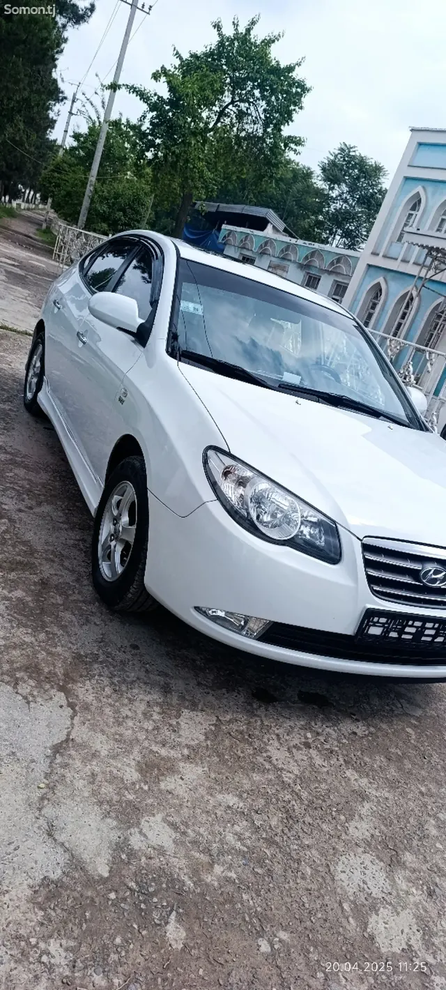 Hyundai Avante 2008 · 1.6 AT