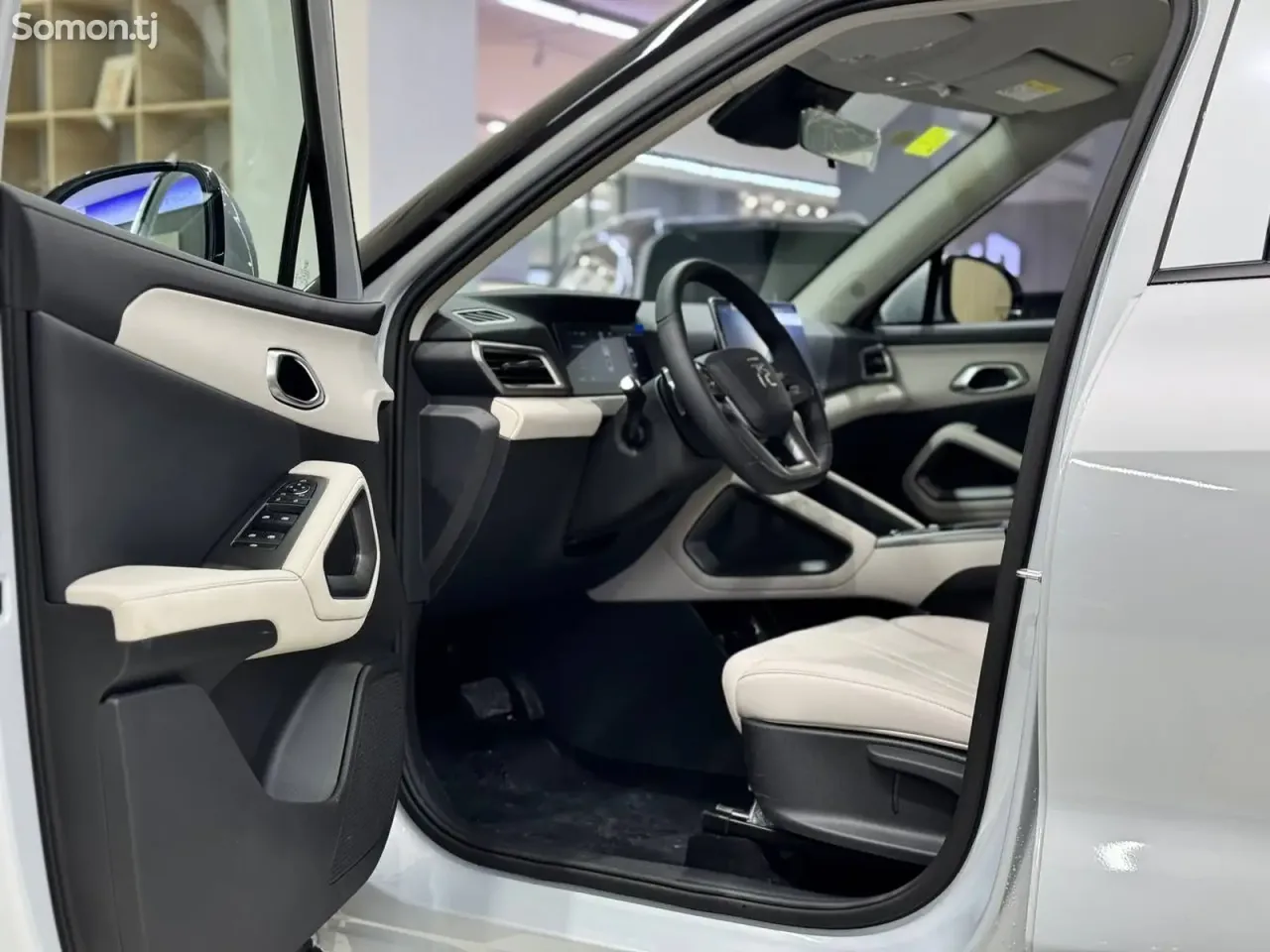 BYD Yuan Up 2025 · AT