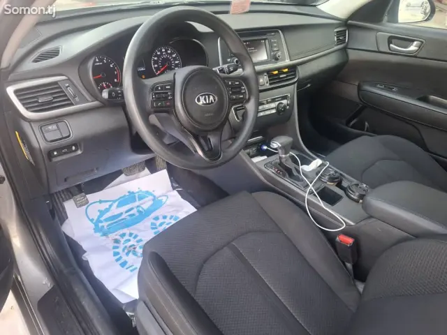 Kia Optima 2017 · 2.4 AT