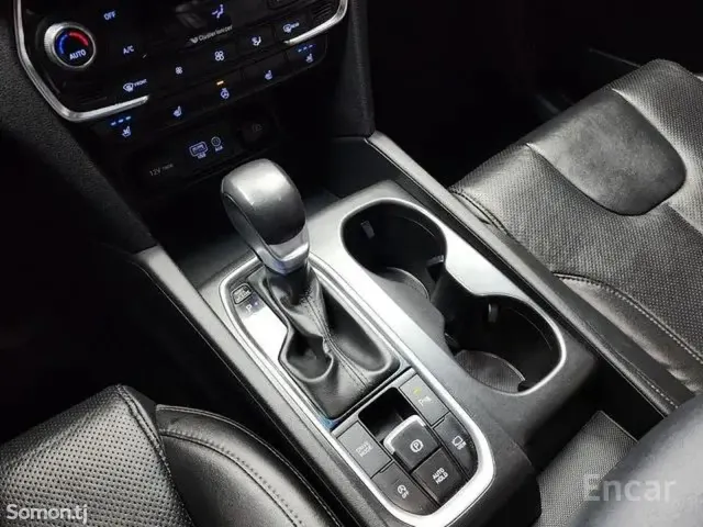 Hyundai Santa Fe 2018 · 2.2 AT