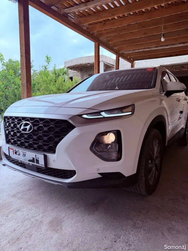 Hyundai Santa Fe 2018 · 2.0 AT
