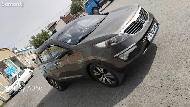 Kia Sportage 2011 · 2.0 AT