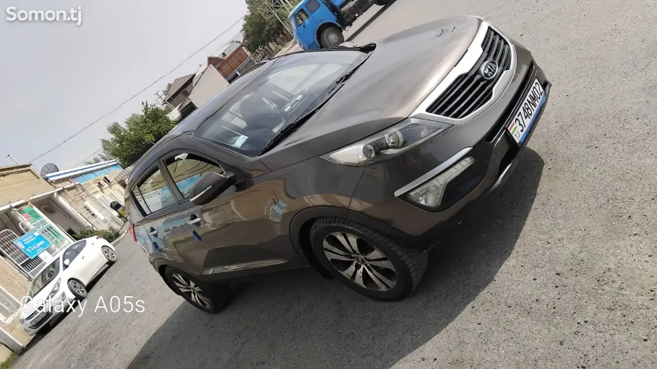Kia Sportage 2011 · 2.0 AT
