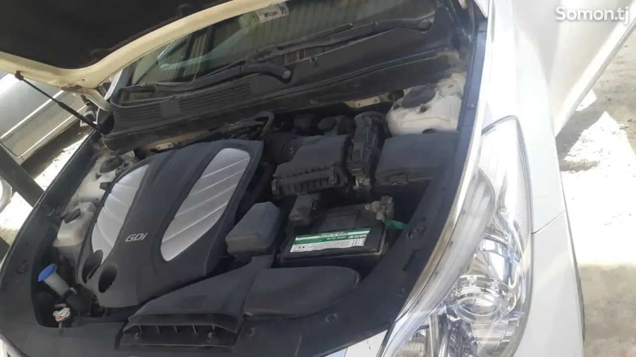 Hyundai Grandeur 2011 · 3.0 AT