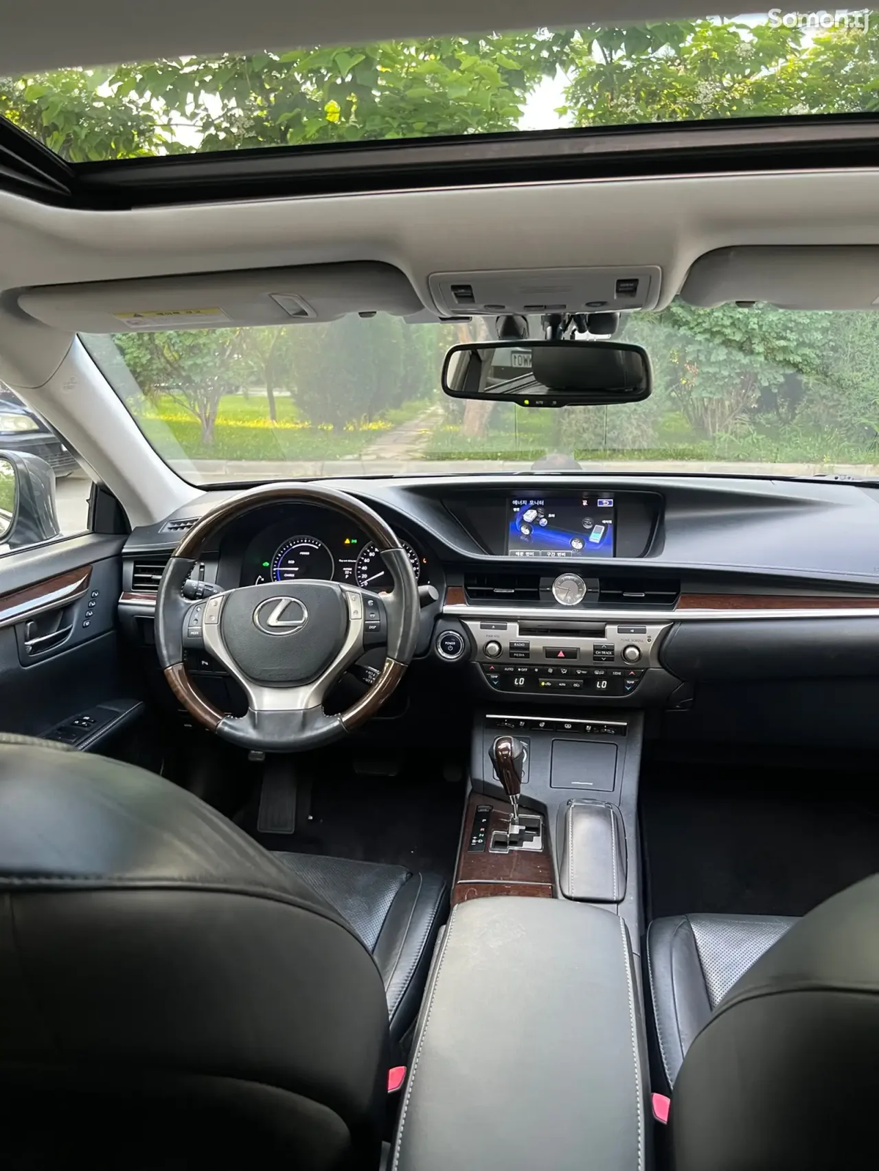 Lexus ES series 2015 · 2.5 AT