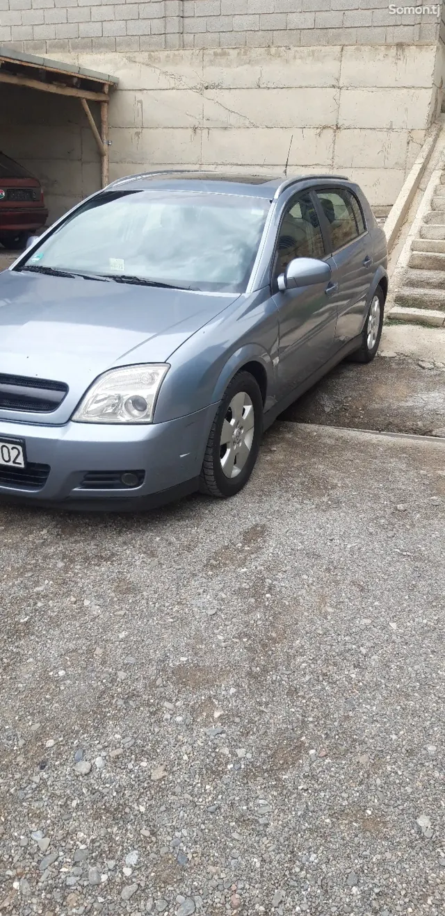 Opel Vectra C 2003 · 2.2 MT