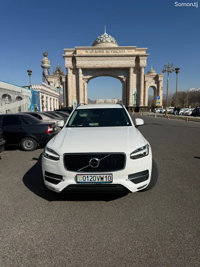 Volvo XC90 2019 · 2.2 AT