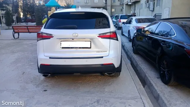 Lexus NX series 2015 · 2.0 AT