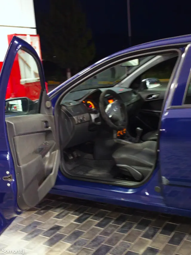 Opel Sintra 2006 · 1.6 MT