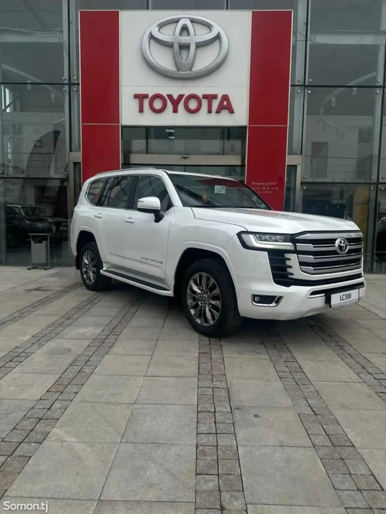 Toyota Land Cruiser 2026 · 3.5 AT