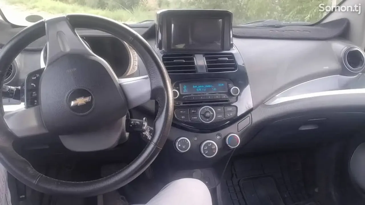 Chevrolet Spark 2014 · AT