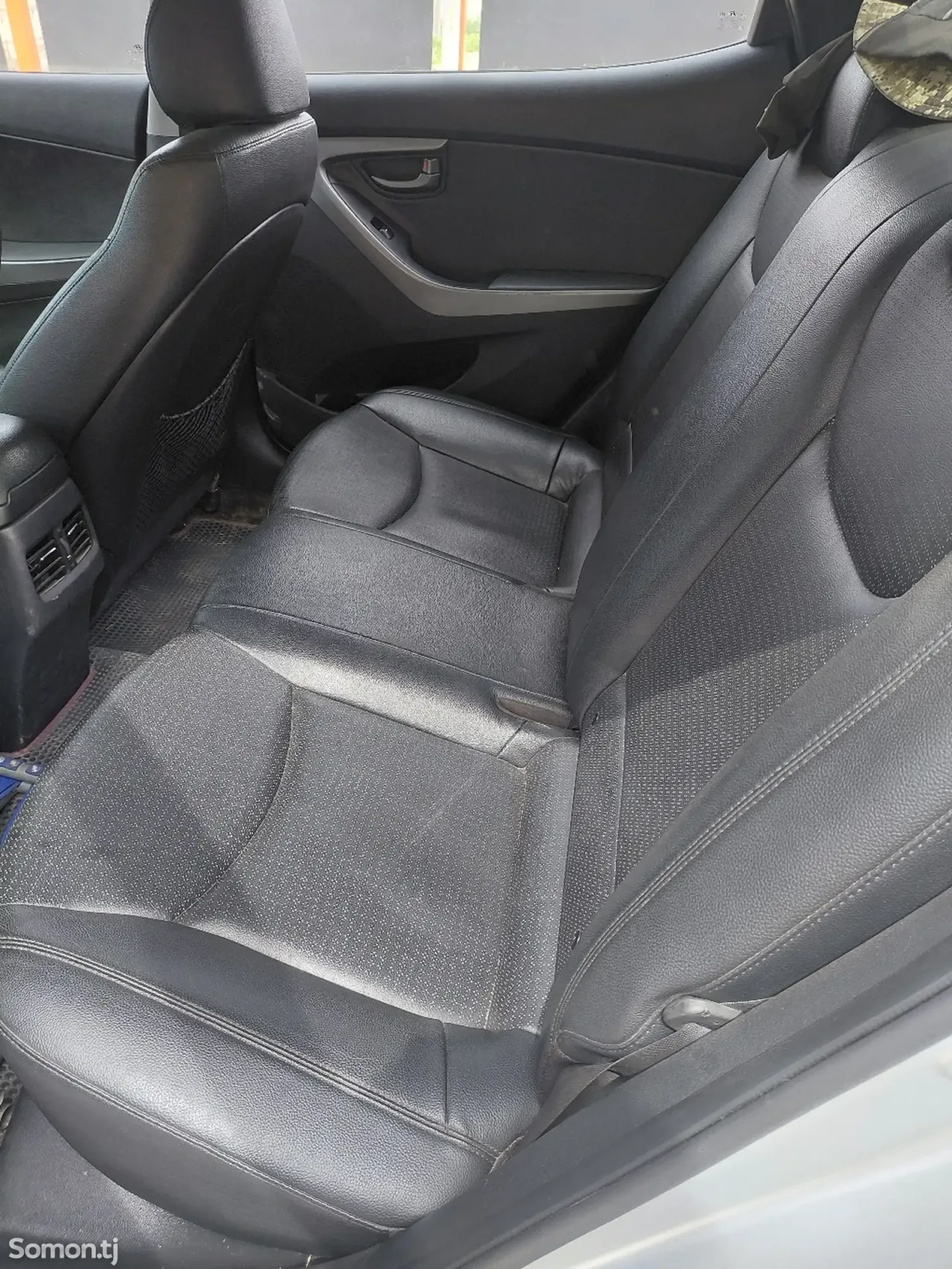Hyundai Avante 2014 · 1.6 AT