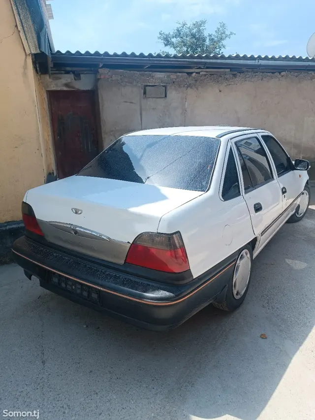 Daewoo Nexia 1996 · 1.6 MT