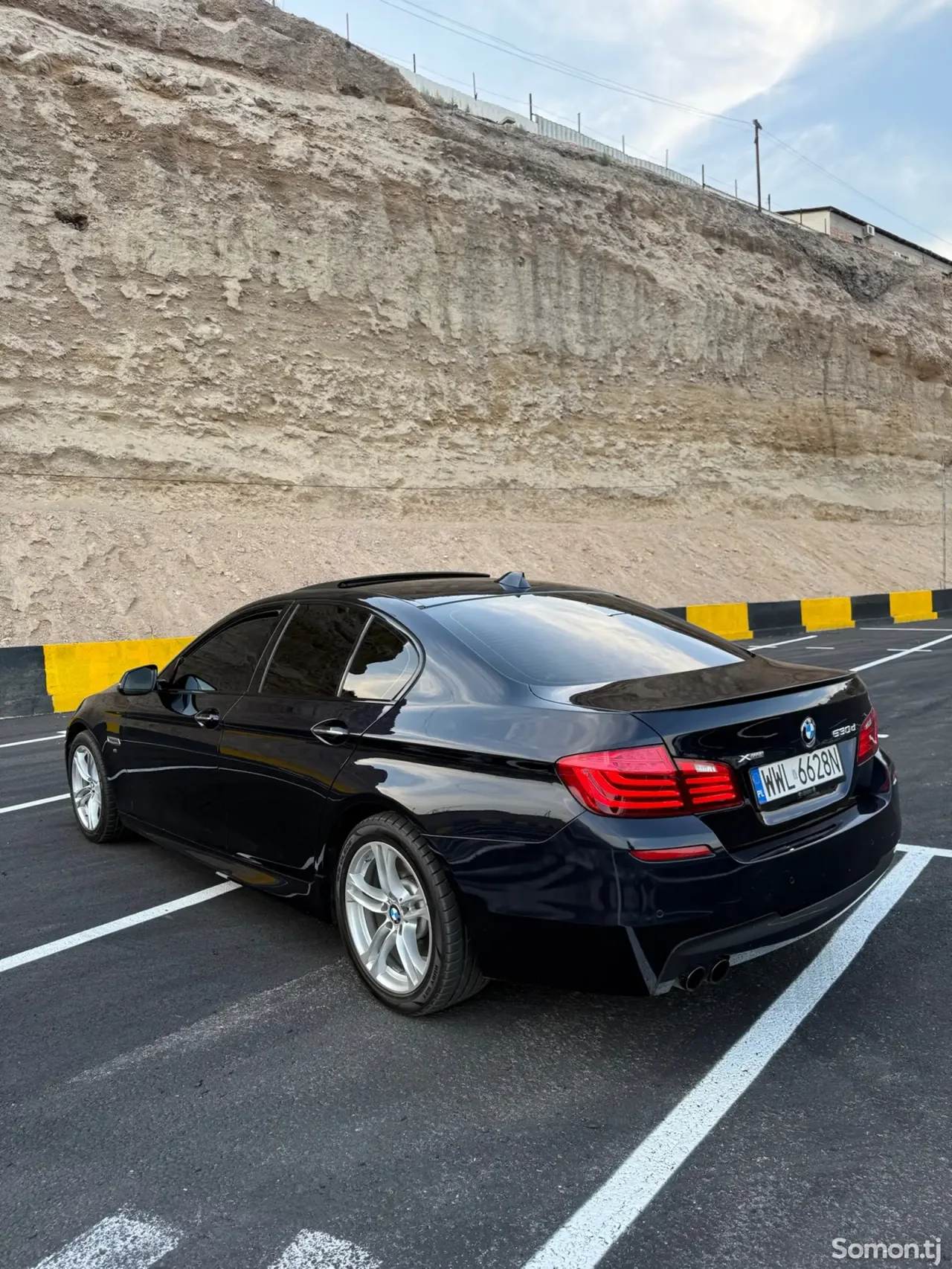 BMW 5 series 2015 · 3.0 AT
