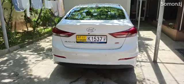 Hyundai Avante 2016 · 1.6 AT