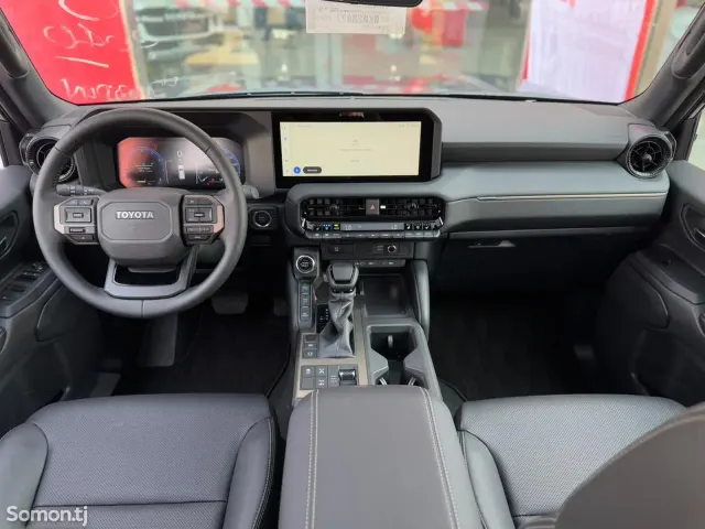 Toyota Land Cruiser Prado 2025 · 2.4 AT