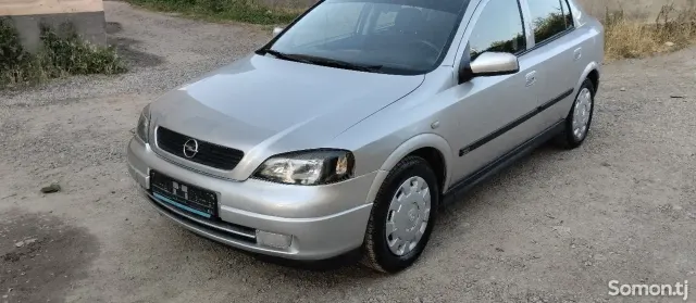 Opel Astra G 1998 · 1.6 MT