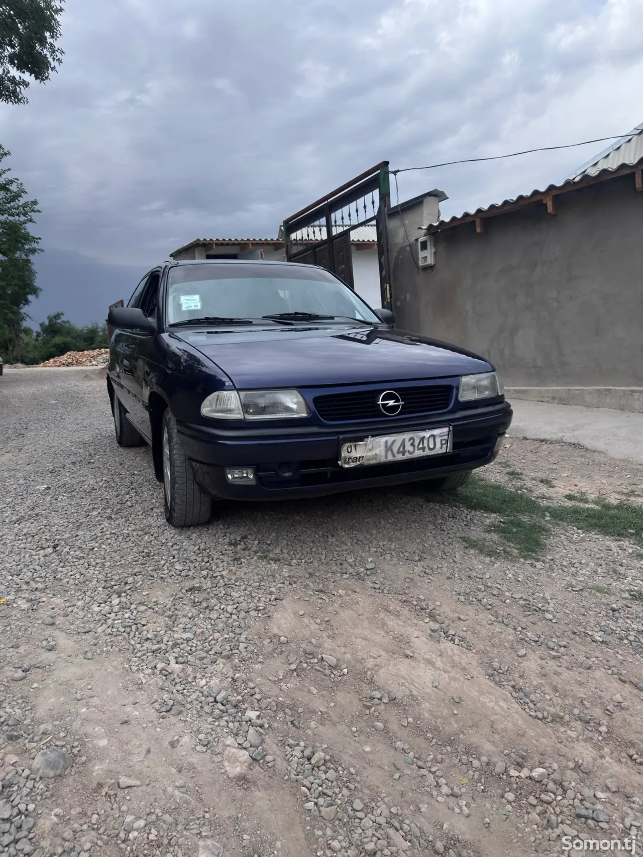 Opel Astra F 1998 · 1.6 MT